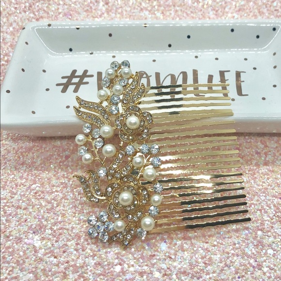 Gold Tone Diamond Pearl Hair Piece - Picture 5 of 7